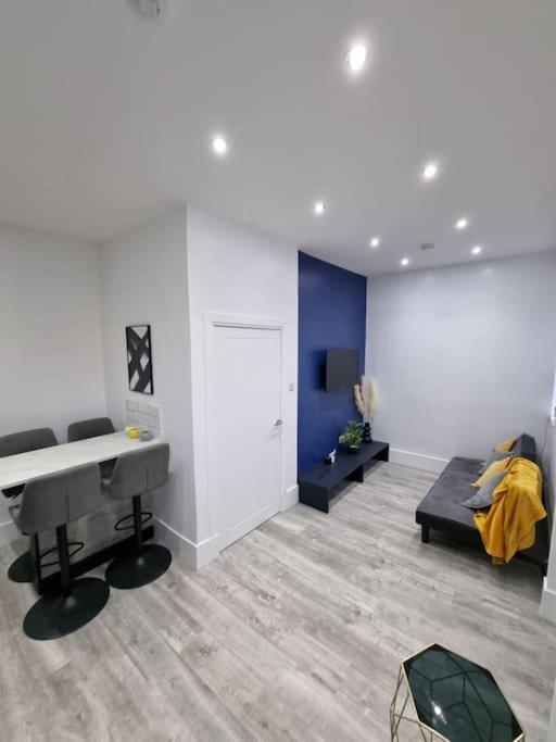 מונטרוז Doll Apartment מראה חיצוני תמונה